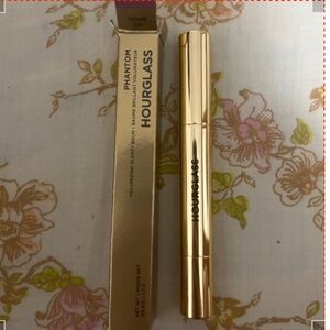 Hourglass volumizing glossy balm